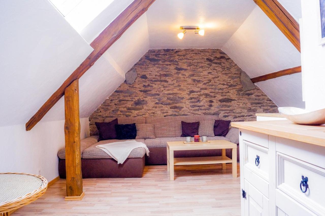 Traumwohnung Jolly Jumper Auf Idyllischem Reiterhof Naehe Burg Eltz Münstermaifeld Exterior foto